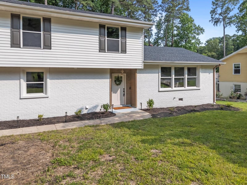 1143 Sturdivant Dr, Cary, NC 27511