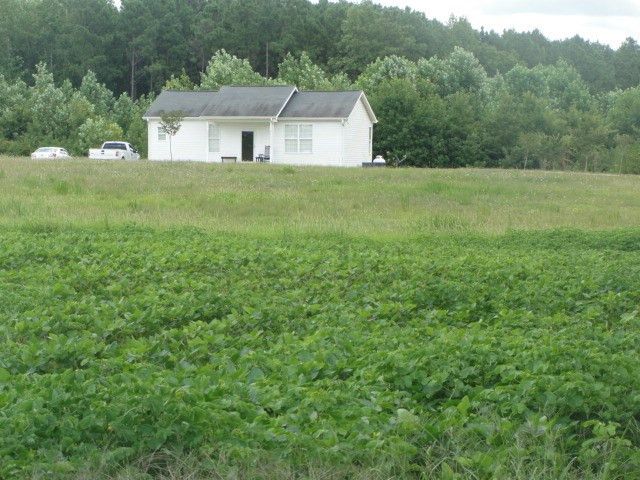 1144 Bluegrass Rd, Selma, NC 27576