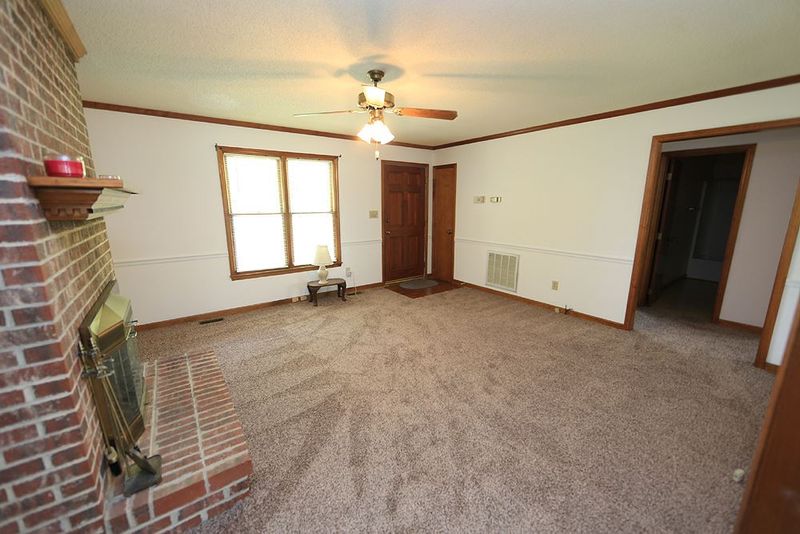 1144 Castleberry Rd, Clayton, NC 27527