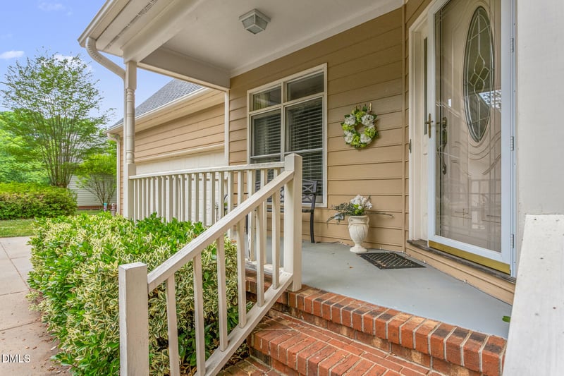 1144 Newberry Dr, Mebane, NC 27302