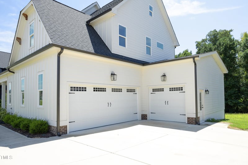 1145 Duke Farm Dr, Wake Forest, NC 27587