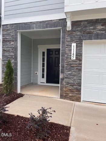 1145 Tembrook Dr, Mebane, NC 27302