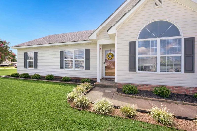 11457 Village Square Dr, Middlesex, NC 27557