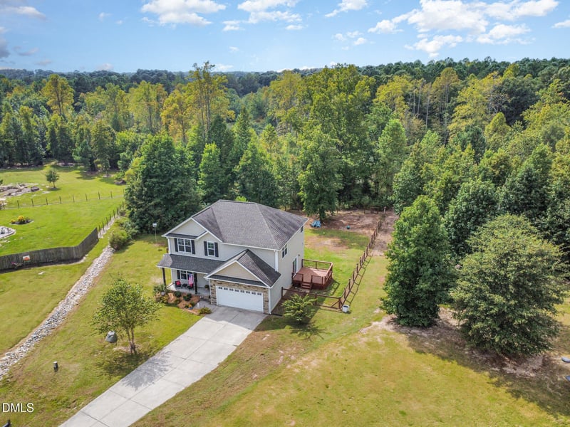 1146 Country Club Ln, Zebulon, NC 27597