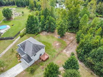 1146 Country Club Ln, Zebulon, NC 27597