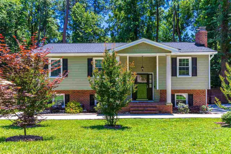 1147 Sturdivant Dr, Cary, NC 27511