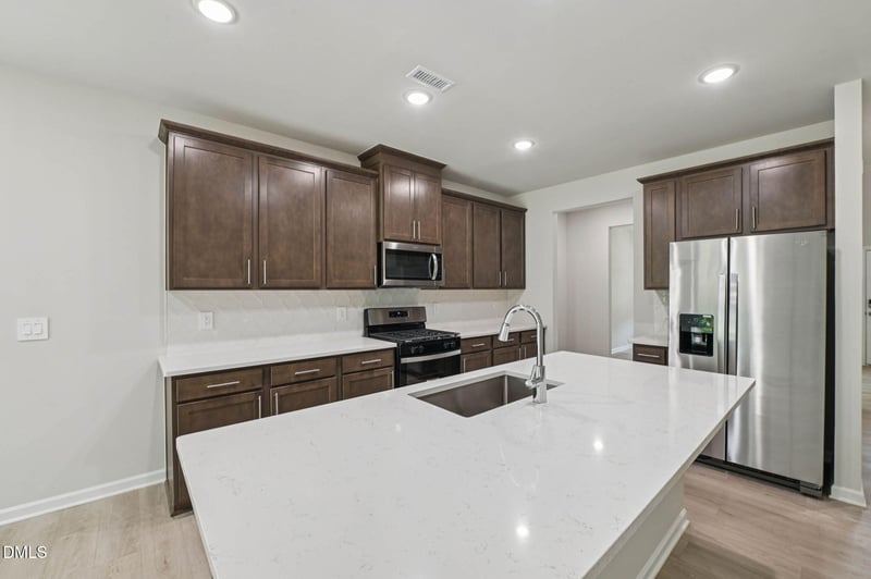 1147 Winding Spring Dr, Mebane, NC 27302