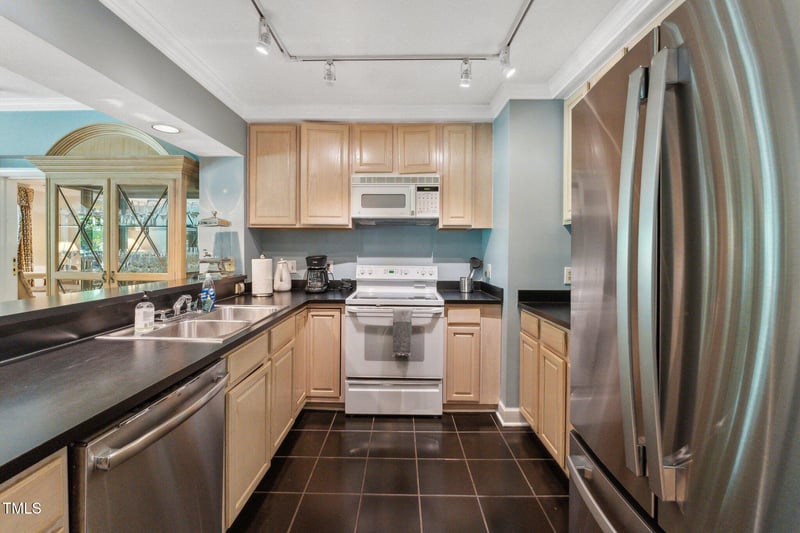 11470 Club Dr, Chapel Hill, NC 27517