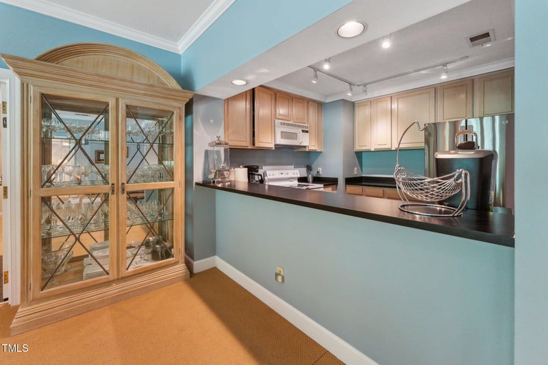 11470 Club Dr, Chapel Hill, NC 27517
