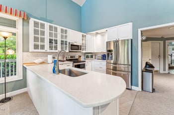 11477 Club Dr, Chapel Hill, NC 27517