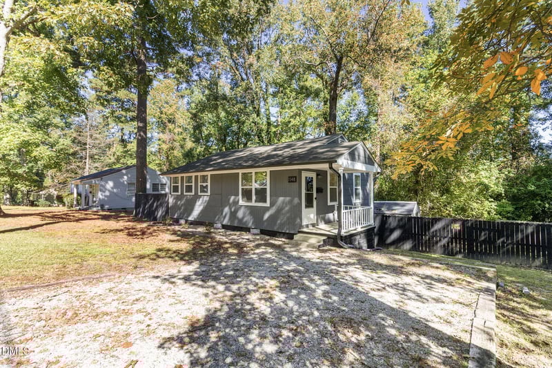 1148 Acorn St, Fayetteville, NC 28303