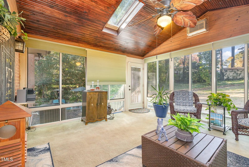 1148 Sturdivant Dr, Cary, NC 27511