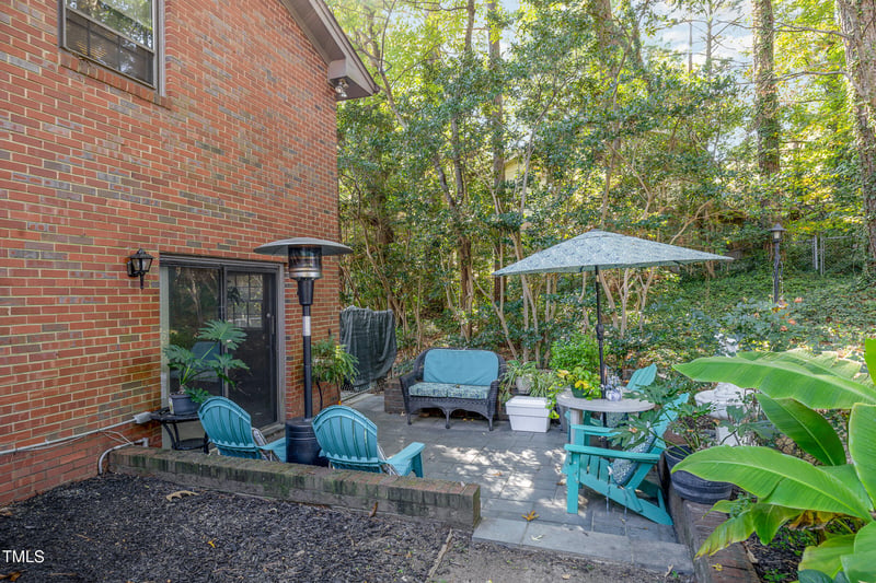 1148 Sturdivant Dr, Cary, NC 27511
