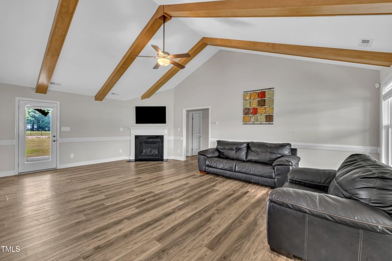 1149 Surles Rd, Benson, NC 27504