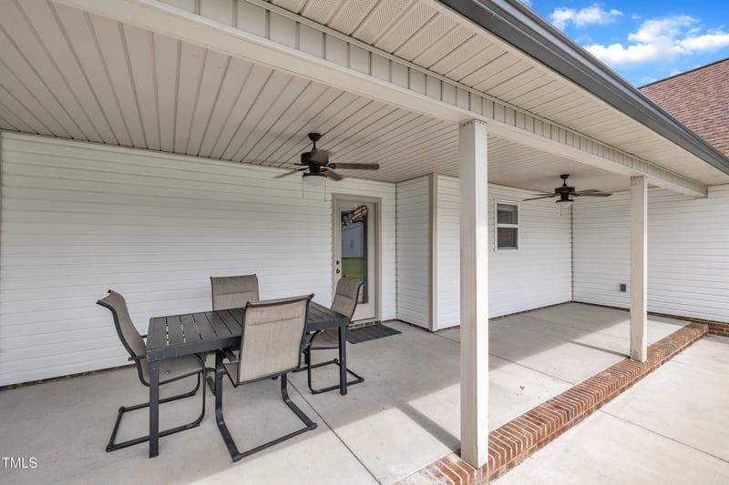1149 Surles Rd, Benson, NC 27504