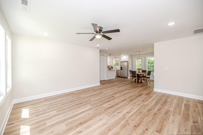 115 10th St, Sanford, NC 27330