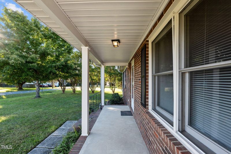115 2nd St, Haw River, NC 27258