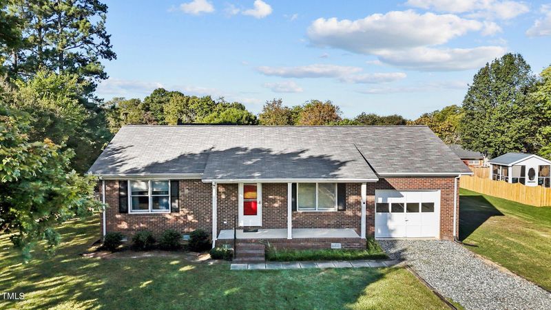 115 2nd St, Haw River, NC 27258