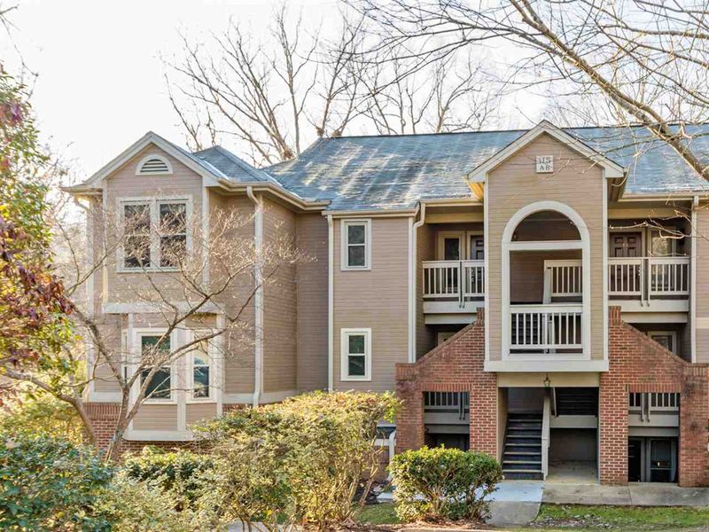 115 Abingdon Ct #2a, Cary, NC 27513