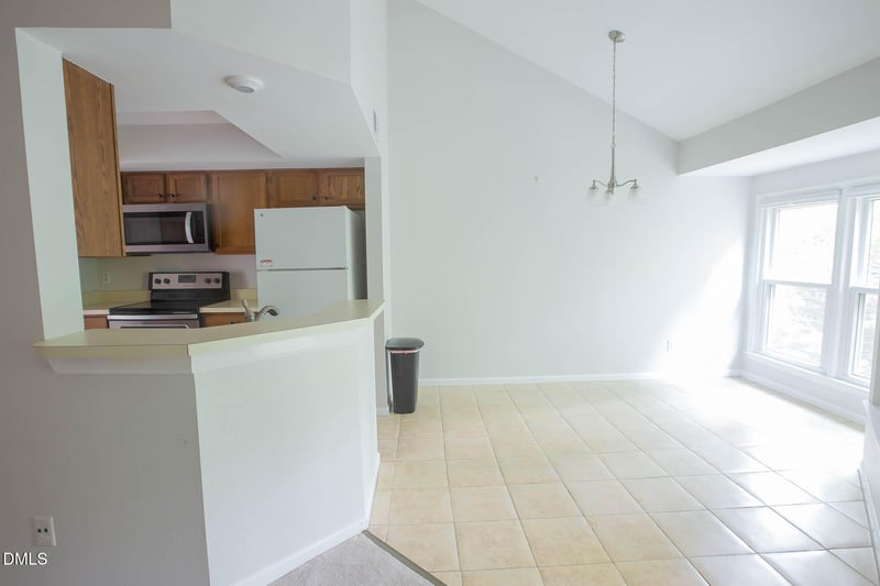 115 Abingdon Ct #2b, Cary, NC 27513