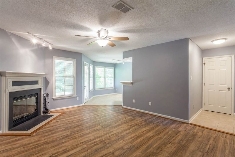115 Abingdon Ct #LC, Cary, NC 27513
