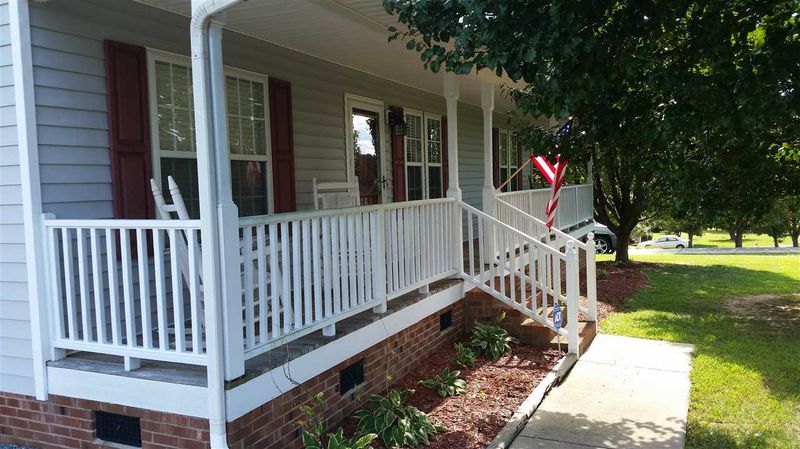 115 Arthur Dr, Clayton, NC 27520