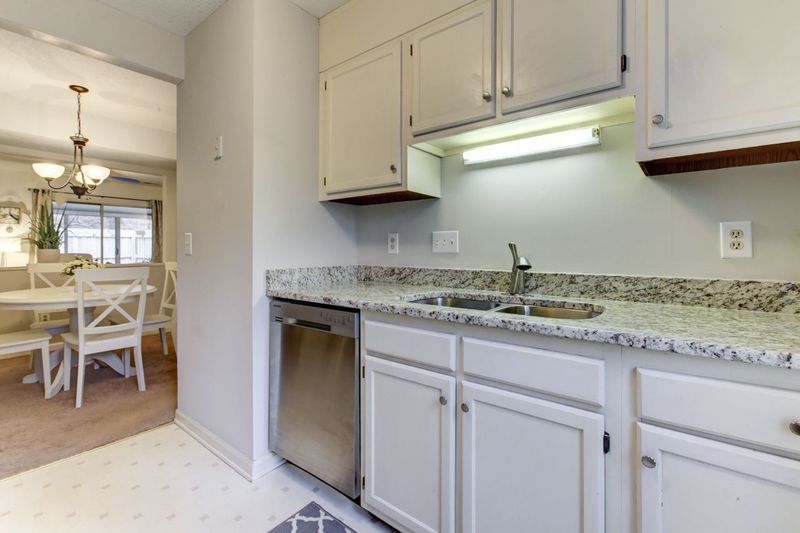 115 Assembly Ct, Cary, NC 27511