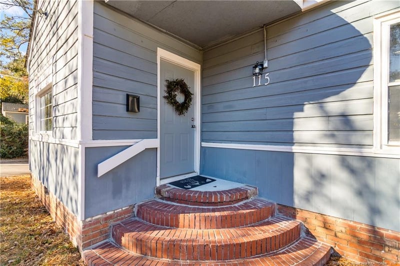 115 Brookwood Ave, Fayetteville, NC 28301