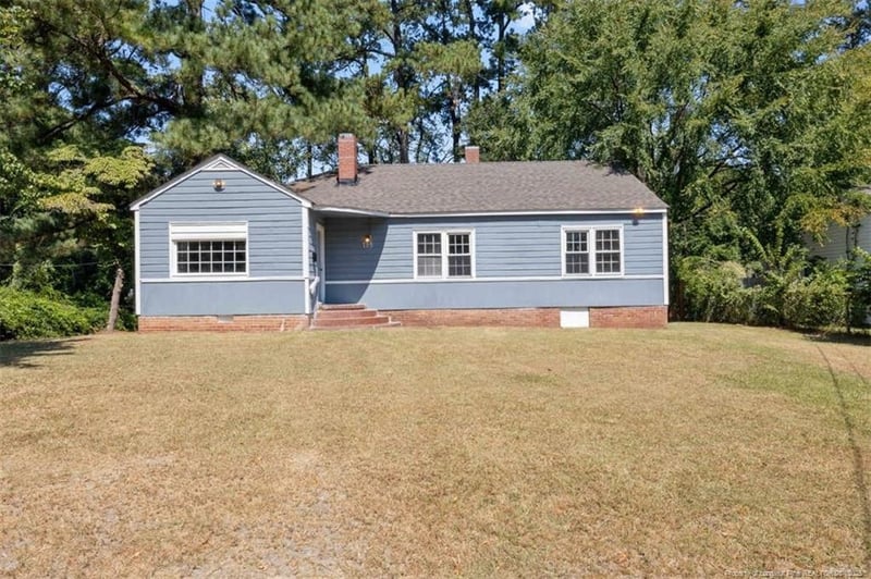 115 Brookwood Ave, Fayetteville, NC 28301
