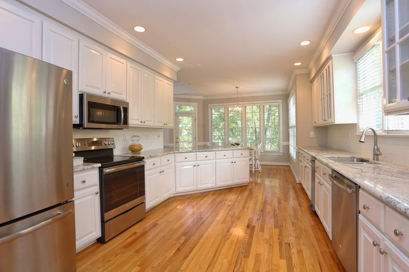 115 Cardiff Pl, Chapel Hill, NC 27516