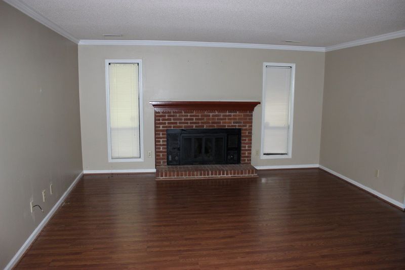 115 Charter Oaks Cir, Cary, NC 27511