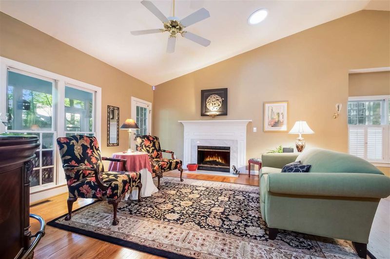 115 Chimney Rise Dr, Cary, NC 27511