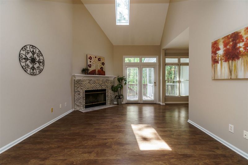 115 Colchis Ct, Cary, NC 27513