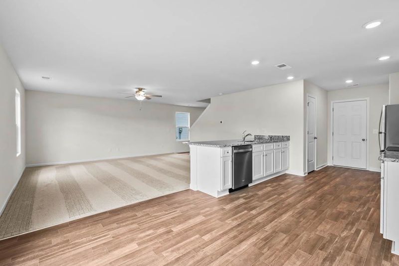 115 Conifer Ln, Youngsville, NC 27596
