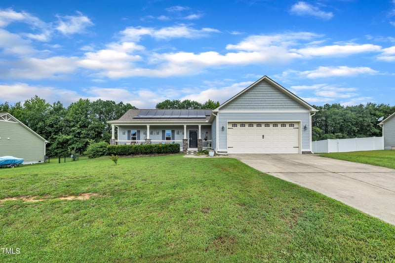 115 Creech Place Dr, Benson, NC 27504