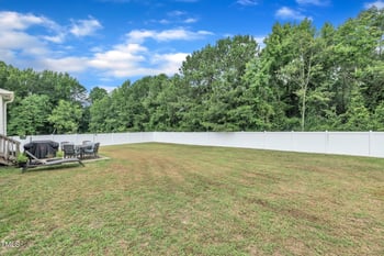 115 Creech Place Dr, Benson, NC 27504