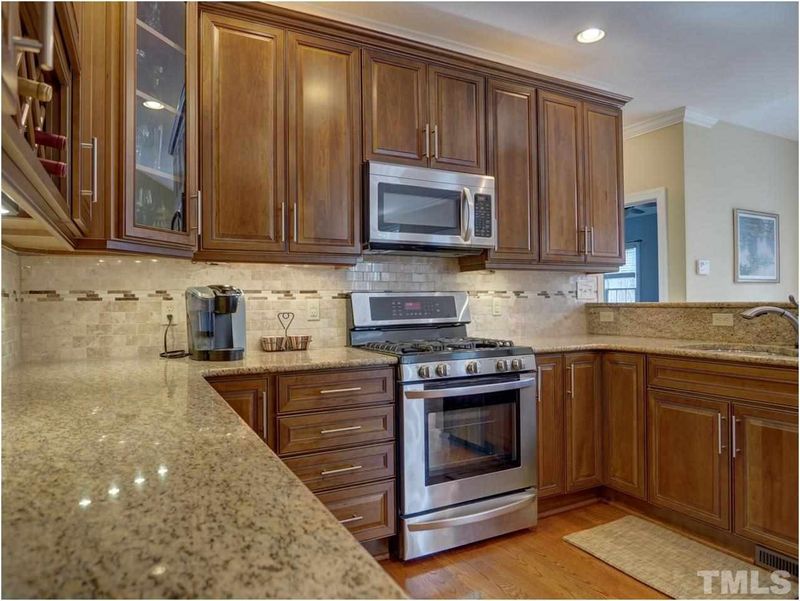 115 Darby Gale Dr, Cary, NC 27518