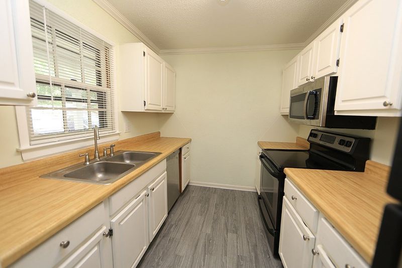 115 Drummond Pl #115, Cary, NC 27511