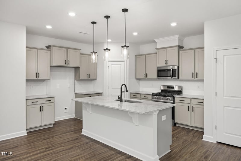 115 Fairwinds Dr, Lillington, NC 27546