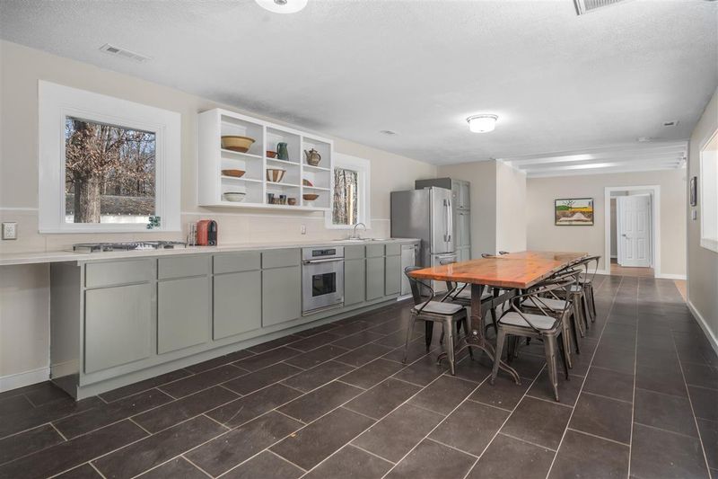 115 Falcon Ln, Mebane, NC 27302