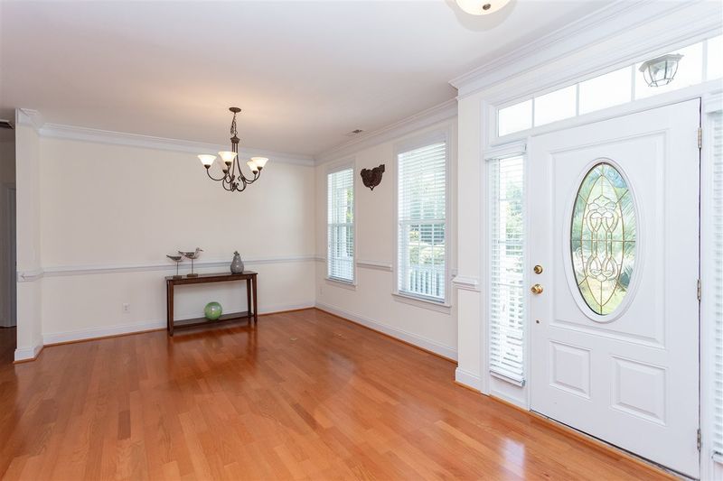 115 Falling Leaf Dr, Youngsville, NC 27596