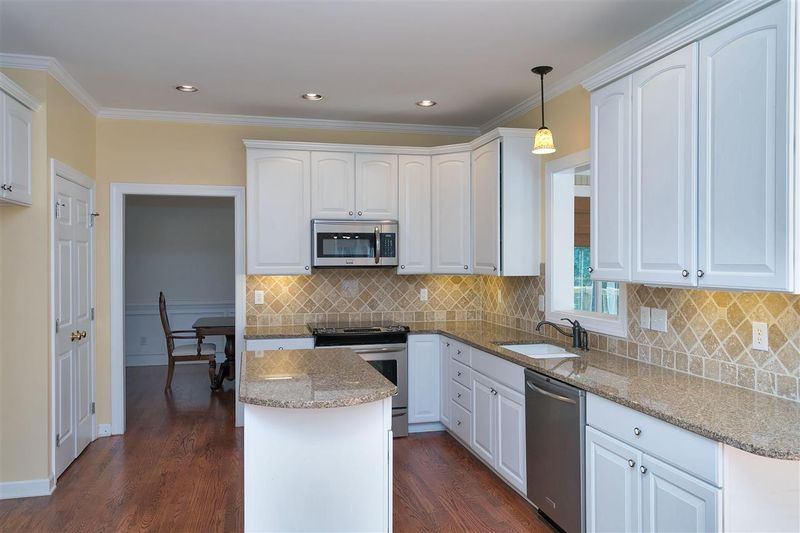 115 Fieldbrook Ct, Cary, NC 27519