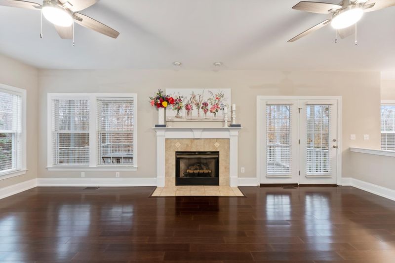 115 Firewood Dr, Garner, NC 27529