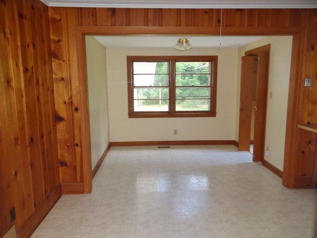 115 W Franklin St, Zebulon, NC 27597
