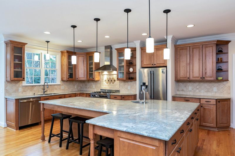 115 Frehold Ct, Cary, NC 27519