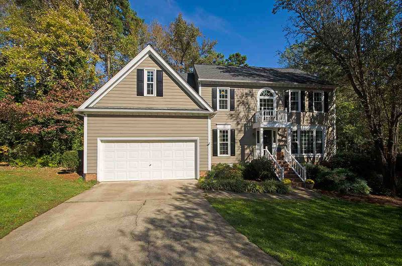 115 Gettysburg Dr, Cary, NC 27513