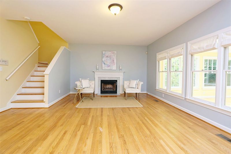 115 Haven Dr, Chapel Hill, NC 27516