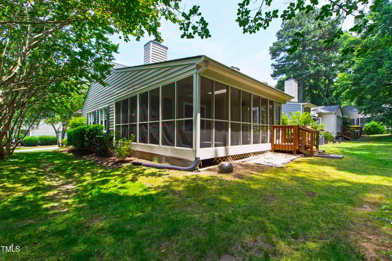 115 Heatherwood Dr, Apex, NC 27502