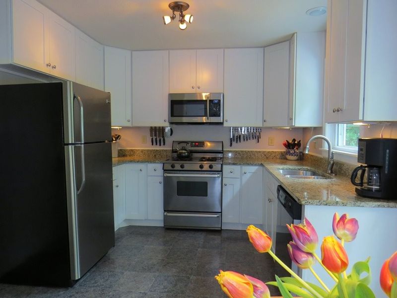 115 Heathridge Ln, Cary, NC 27513