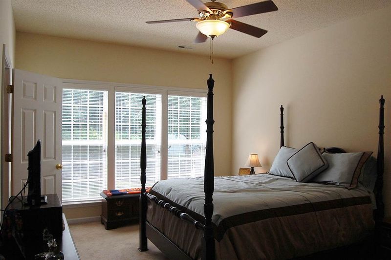 115 Hidden Springs Dr, Durham, NC 27703